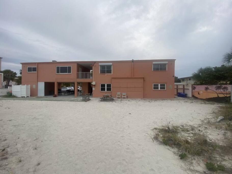 Beachfront Condo On Quiet Treasure Island- 1 Bed St. Pete Beach Eksteriør bilde