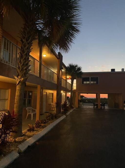 Beachfront Condo On Quiet Treasure Island- 1 Bed St. Pete Beach Eksteriør bilde